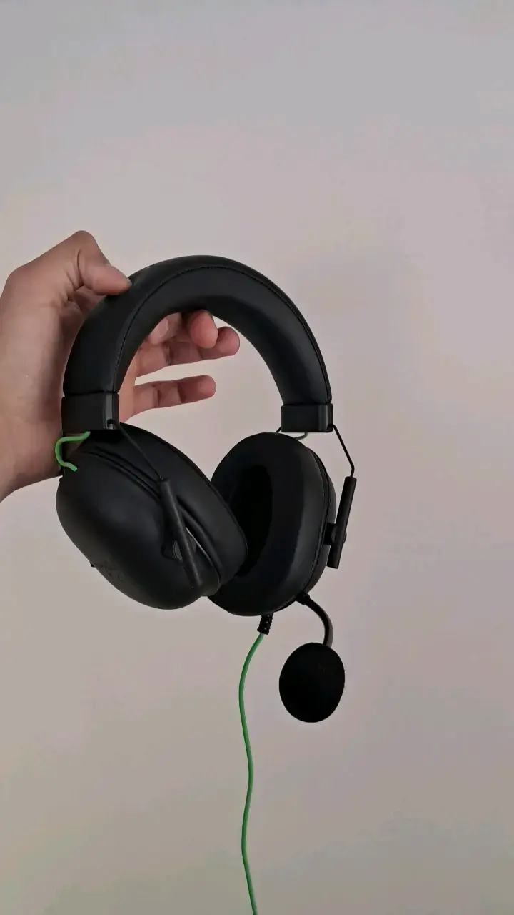 Audífonos Razer gamer Nuevos con micrófono - 1