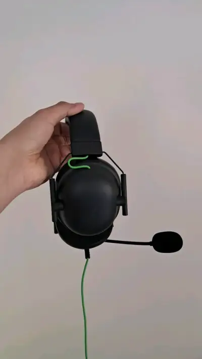 Audífonos Razer gamer Nuevos con micrófono - miniatura 2