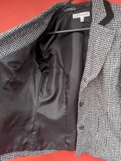 Blazer de mujer Dressbarn blanco y negro - miniatura 1