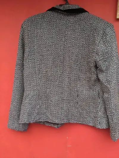 Blazer de mujer Dressbarn blanco y negro - miniatura 2