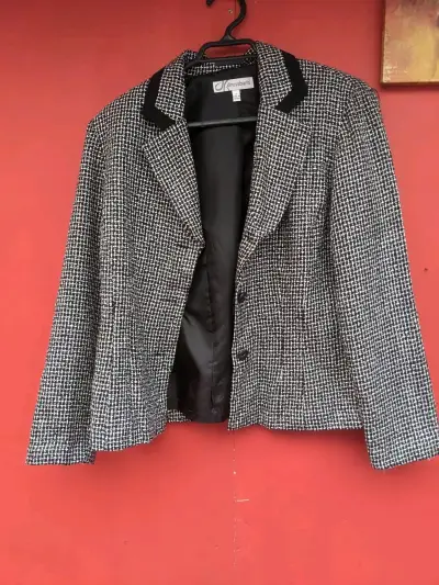 Blazer de mujer Dressbarn blanco y negro - miniatura 3
