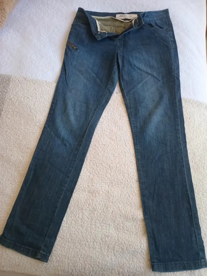 Jeans azul oscuro para mujer con cierre - 1