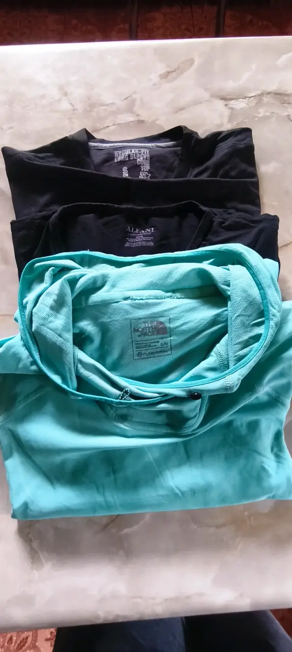 poleras y pantalones deportivos de marcas - 4