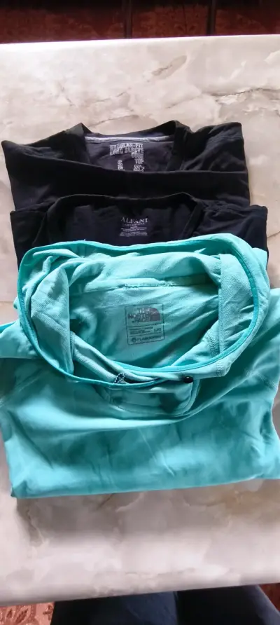 poleras y pantalones deportivos de marcas - miniatura 4