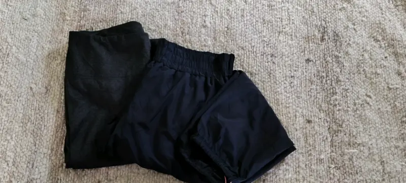 Ropa deportiva para hombre y mujer - 1