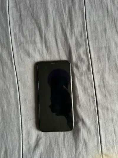 iPhone  11 de 64gb - miniatura 3