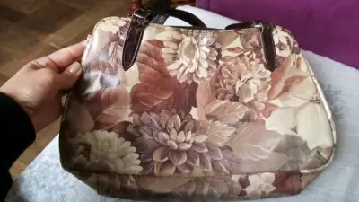 Cartera de mano, cuero argentino, marca burghese - miniatura 1