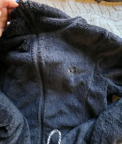 Chaqueta de polar negra para mujer - miniatura 2