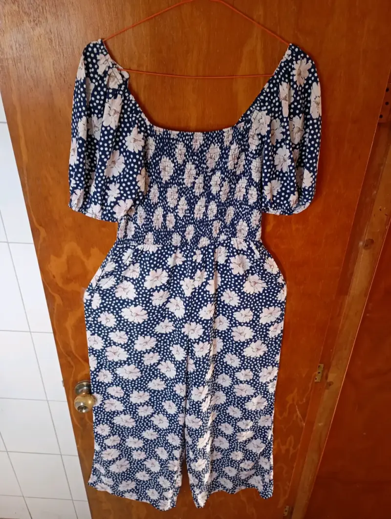 Enterito pantalón flores con mangas princesa - 1