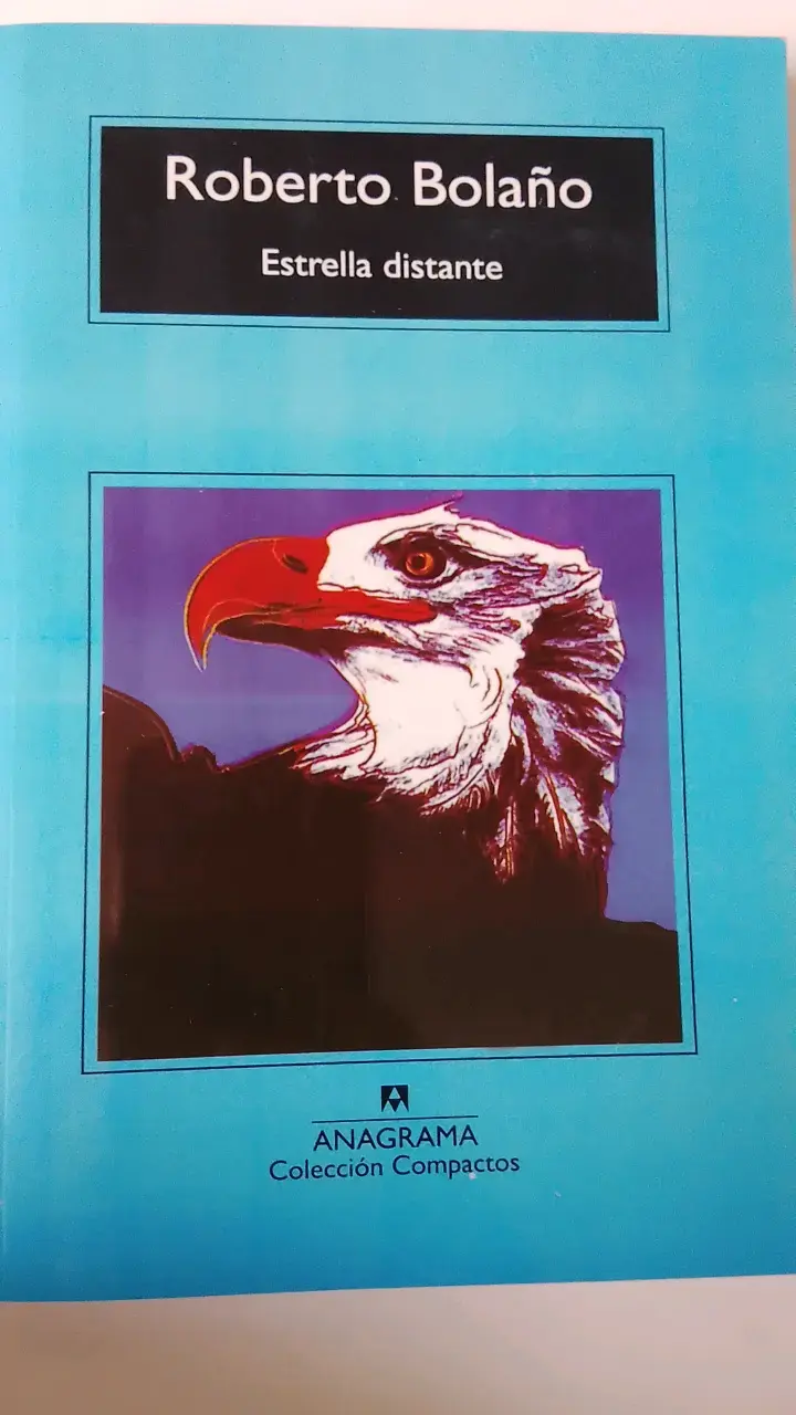 Libro 'Estrella distante' de Roberto Bolaño - 1