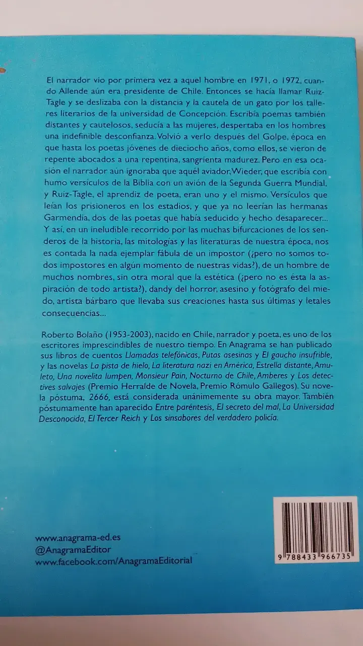 Libro 'Estrella distante' de Roberto Bolaño - 2