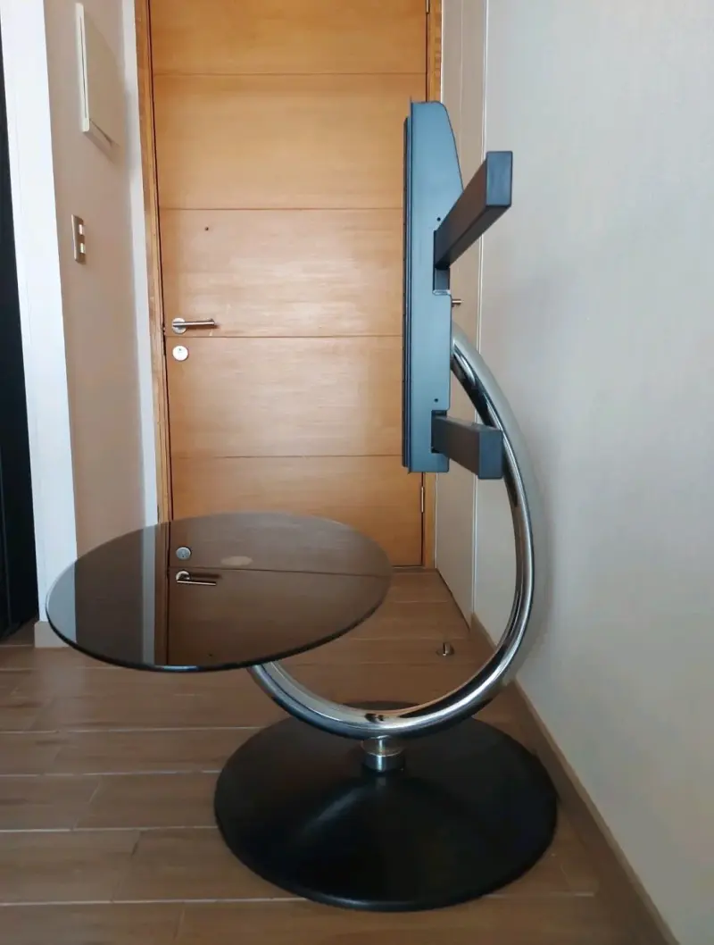 Soporte de TV con base de vidrio negro - 4