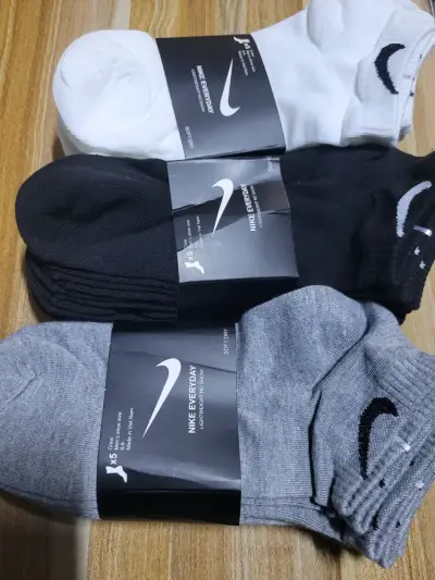 Pack de calcetines Tommy Hilfiger, Nike, Adidas... - miniatura 2