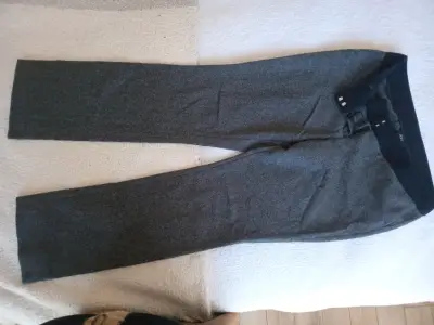 Pantalones de vestir grises para mujer - miniatura 1