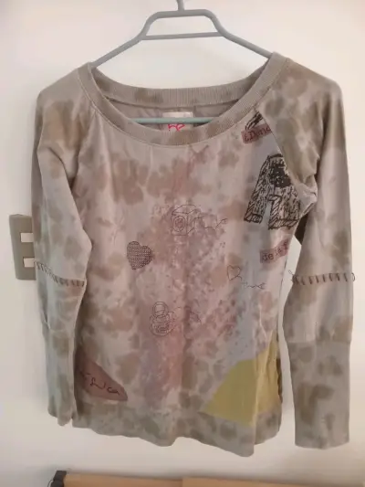 Polera manga larga estampada Umbrale - miniatura 1