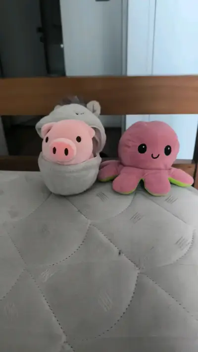 Peluches reversible con mini cerdito - miniatura 1