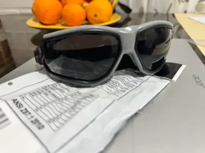 Anteojos de Seguridad Steelpro Predator Gris - miniatura 2