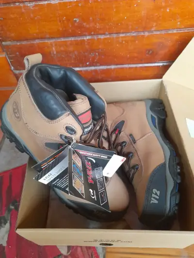 Botas de Seguridad V12 Marrón con Punta de Acero - miniatura 3