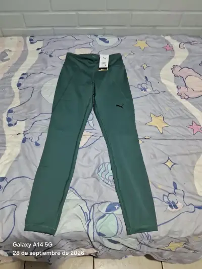 Leggings deportivos verdes Puma Essentials - miniatura 1