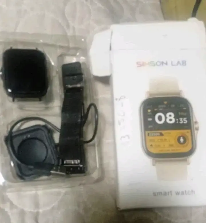 Samsung Galaxy A06 blanco 128 gb + SmartWatch - 3