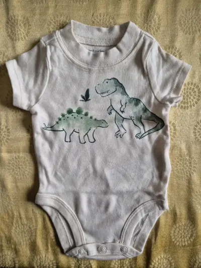 Conjunto de bebé con diseño de dinosaurios - miniatura 6