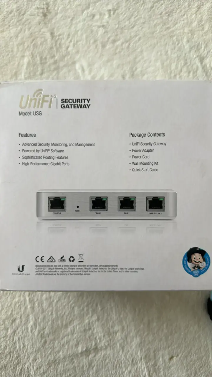 Router Ubiquiti UniFi USG con adaptador - 6