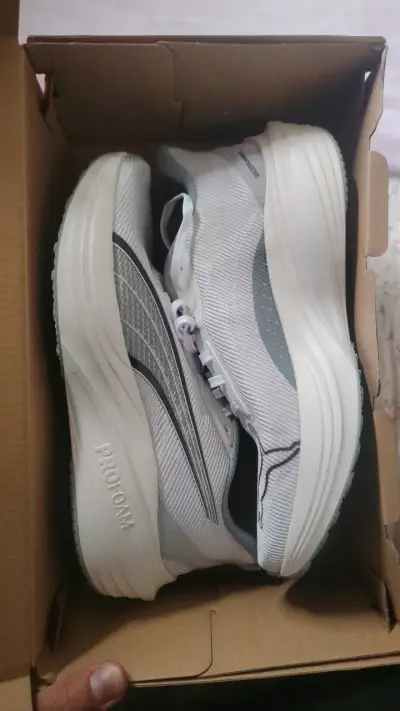 Zapatillas deportivas Puma blancas para mujer - miniatura 1