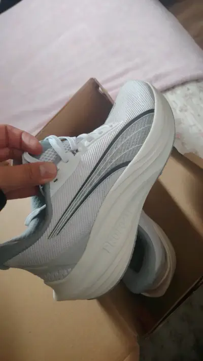 Zapatillas deportivas Puma blancas para mujer - miniatura 4