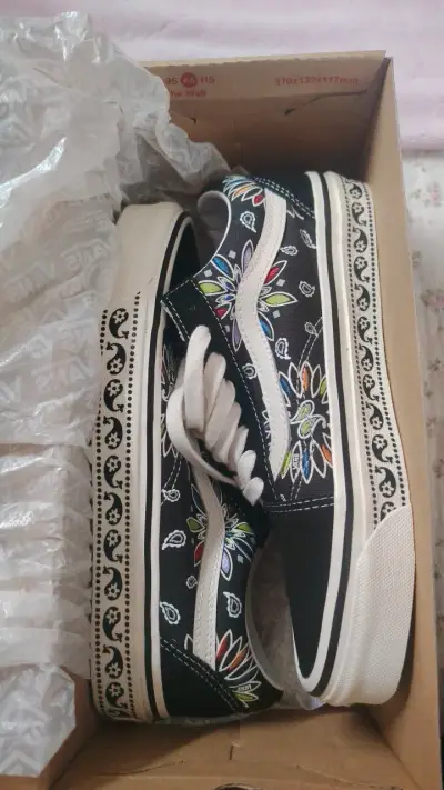 Zapatillas Vans Old Skool 36 Dx diseño floral - miniatura 1