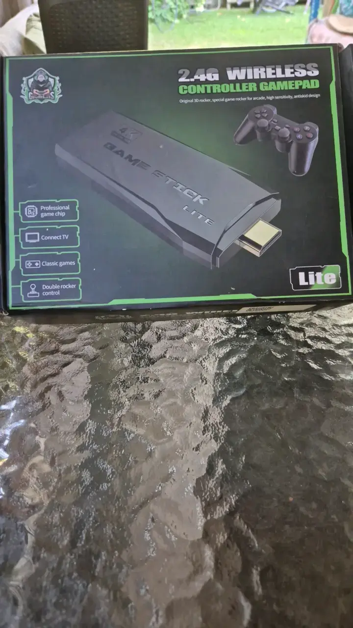 Game Stick Lite 4K con Control Inalámbrico