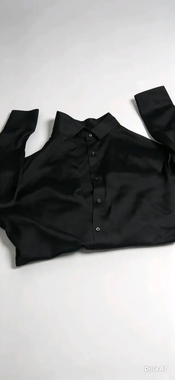 Camisa negra de vestir para mujer corta