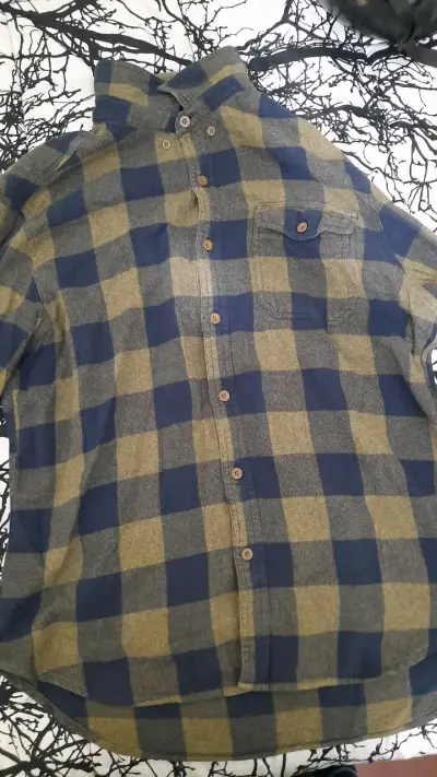 Camisa de franela a cuadros azul y beige - miniatura 1