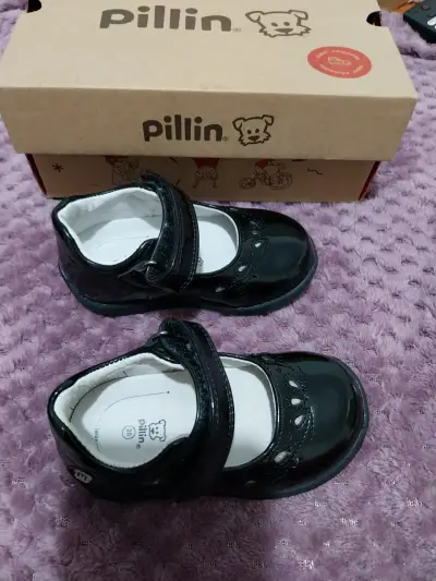 Zapatos de niña negros Pillin talla 20 - miniatura 1