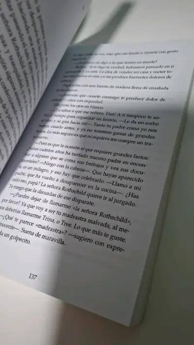 Libro 'Para Siempre, Lara Jean' de Jenny Han - miniatura 3