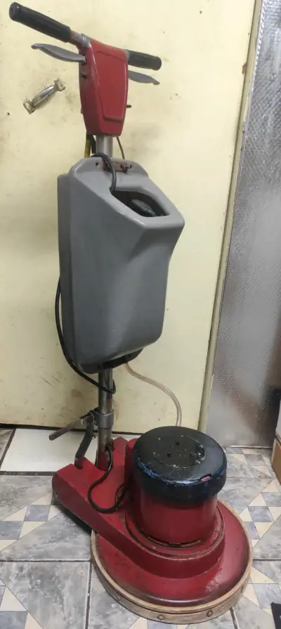 Máquina pulidora de pisos industrial con cepillos - miniatura 2