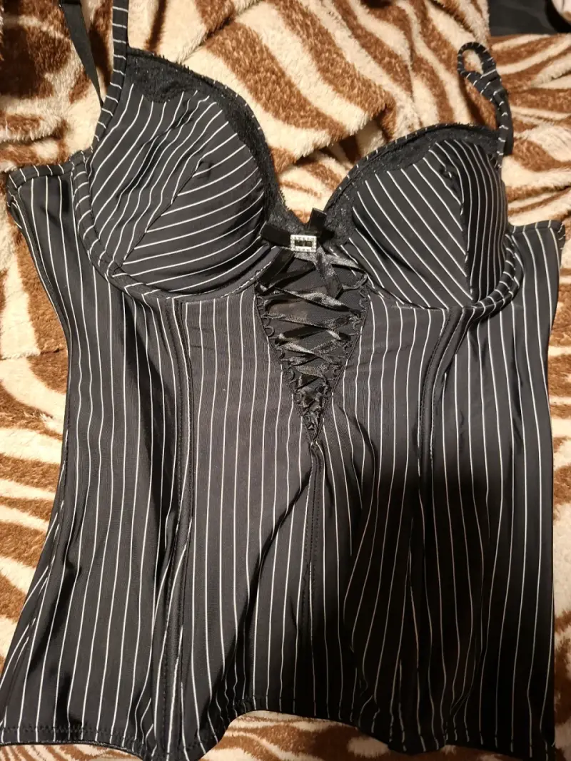 Corset lencero negro busto34b talla m - 1