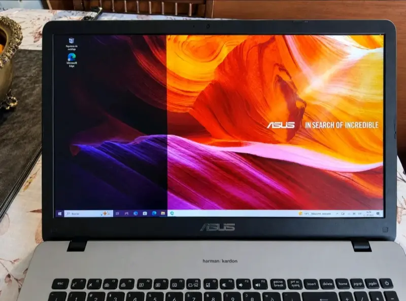 Laptop ASUS con cargador en buen estado - 2