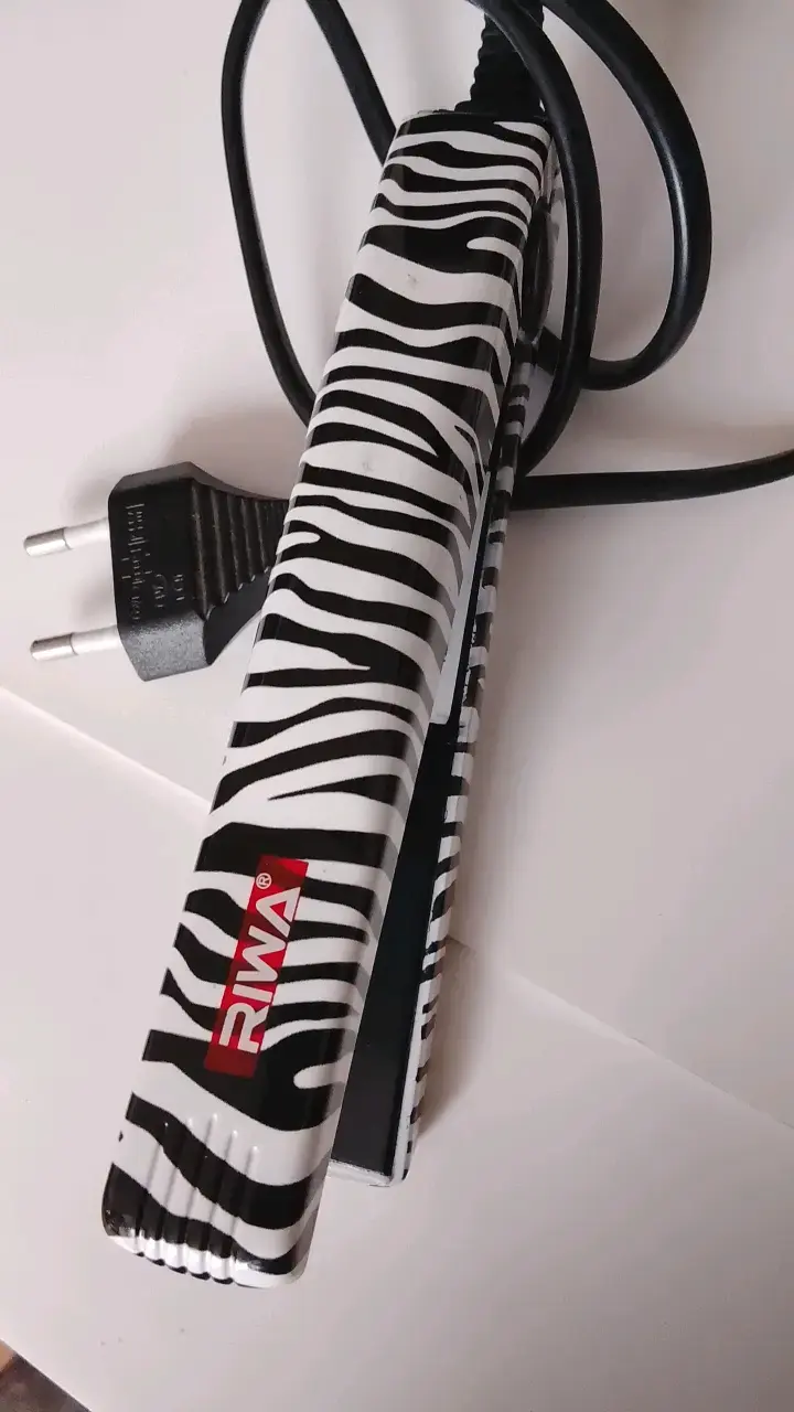 Mini Plancha de Pelo Riwa con Diseño de Cebra - 1
