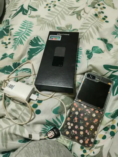 Samsung Galaxy z flip 5 - miniatura 6