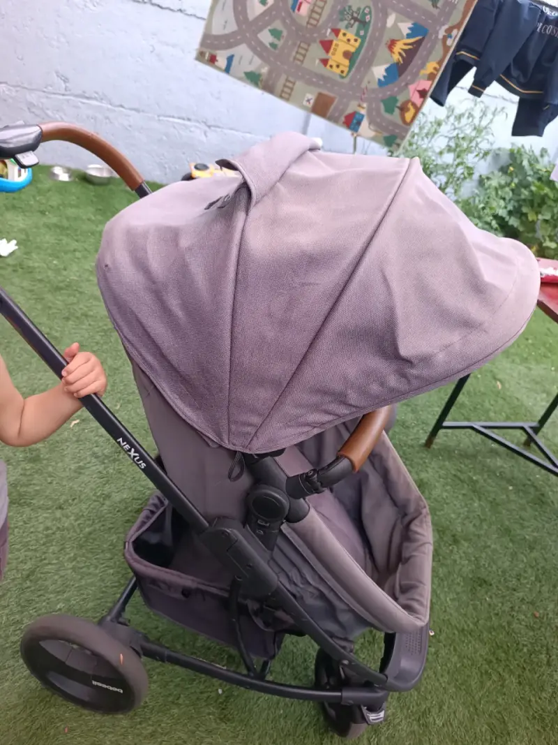 Coche de bebé Bebesit gris con silla desmontable - 2