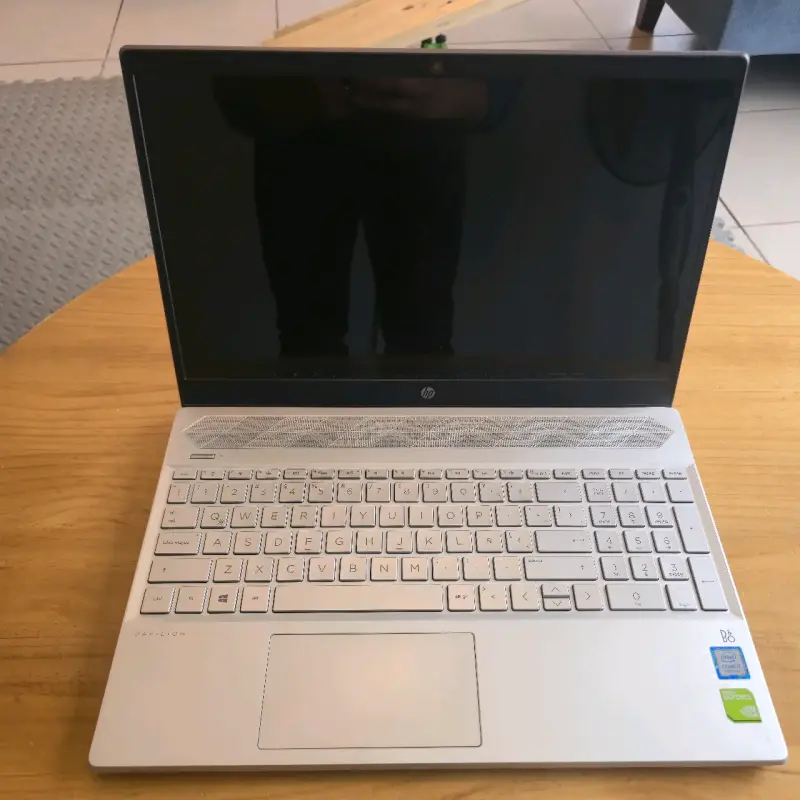 Notebook HP Pavilion i7 15" Win10 pro - 1