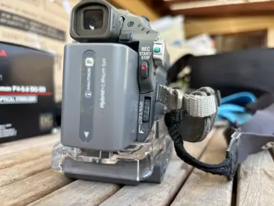Filmadora Sony Handycam con lente Carl Zeiss - miniatura 5