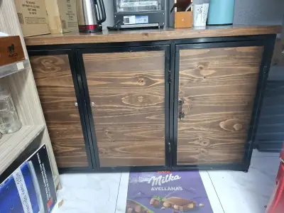 Mueble almacenamiento de madera y metal - miniatura 1