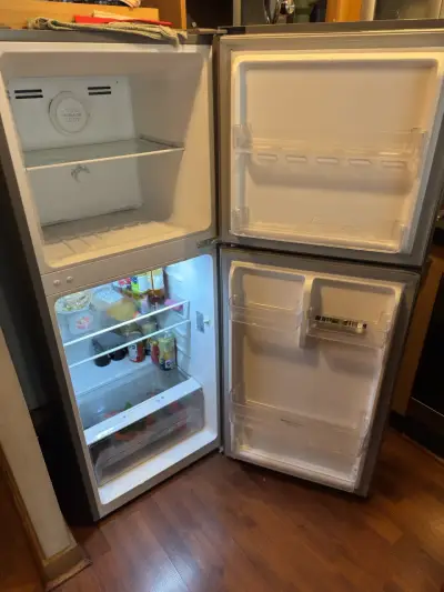 Refrigerador Madensa de dos puertas en acero inoxidable - miniatura 2