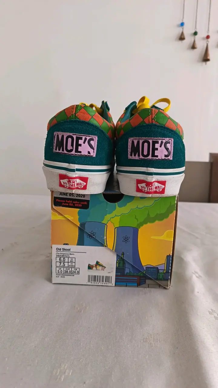 Zapatillas Vans The Simpsons Old Skool edición ltd - 4