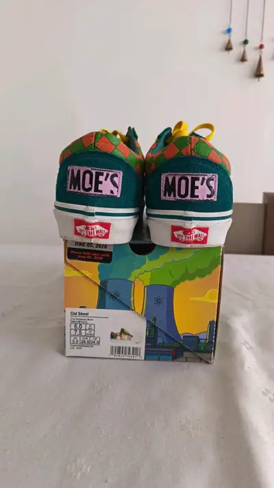 Zapatillas Vans The Simpsons Old Skool edición ltd - miniatura 4