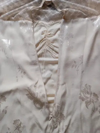 Vestido beige encaje y broderie marca Only - miniatura 6