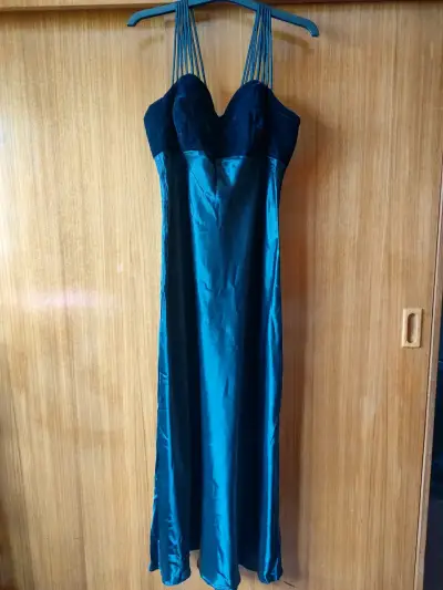Vestido de fiesta con estampado animal print - miniatura 3
