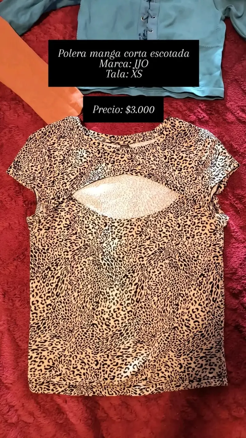 Polera manga corta escotada JJO XS