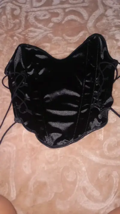 Corset negro de satén con cordones - miniatura 1